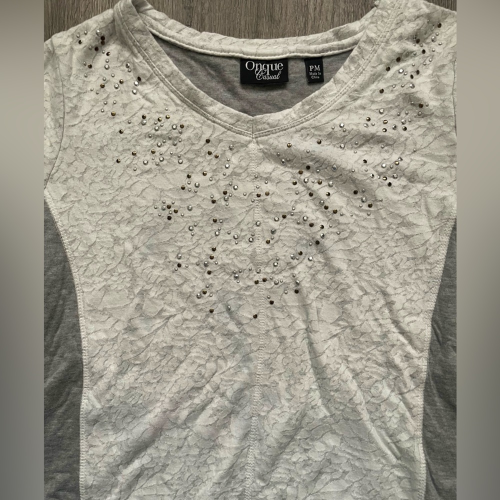 White- grey half sleeve